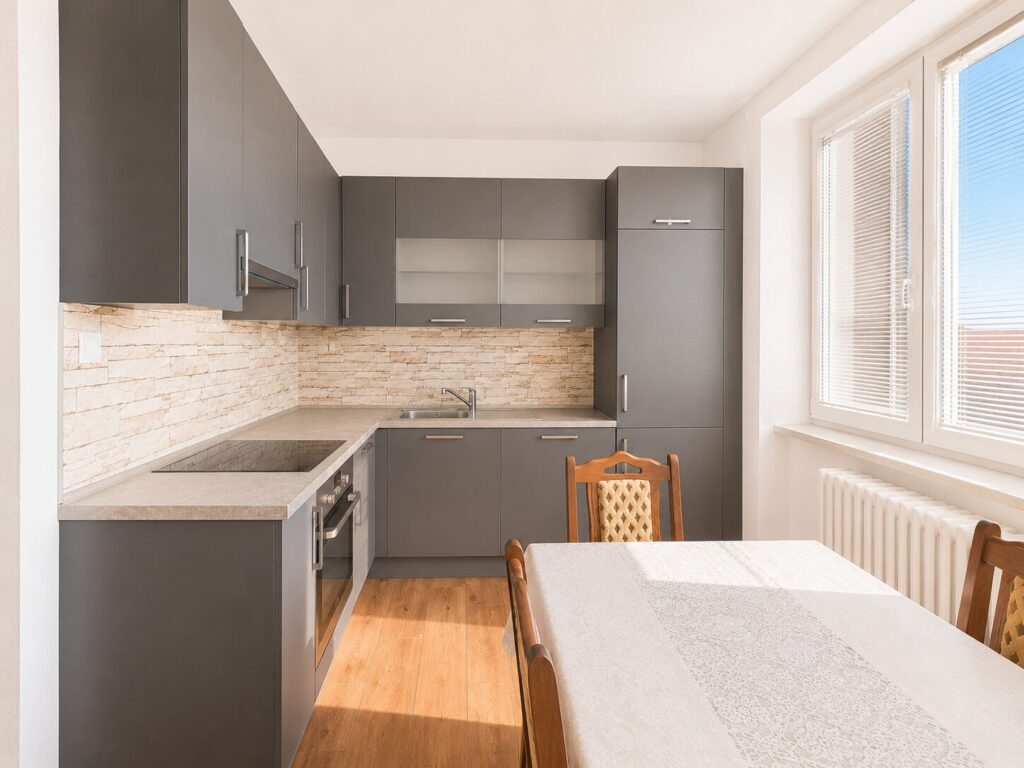 Pronájem bytu 2+1 58 m², Francouzská