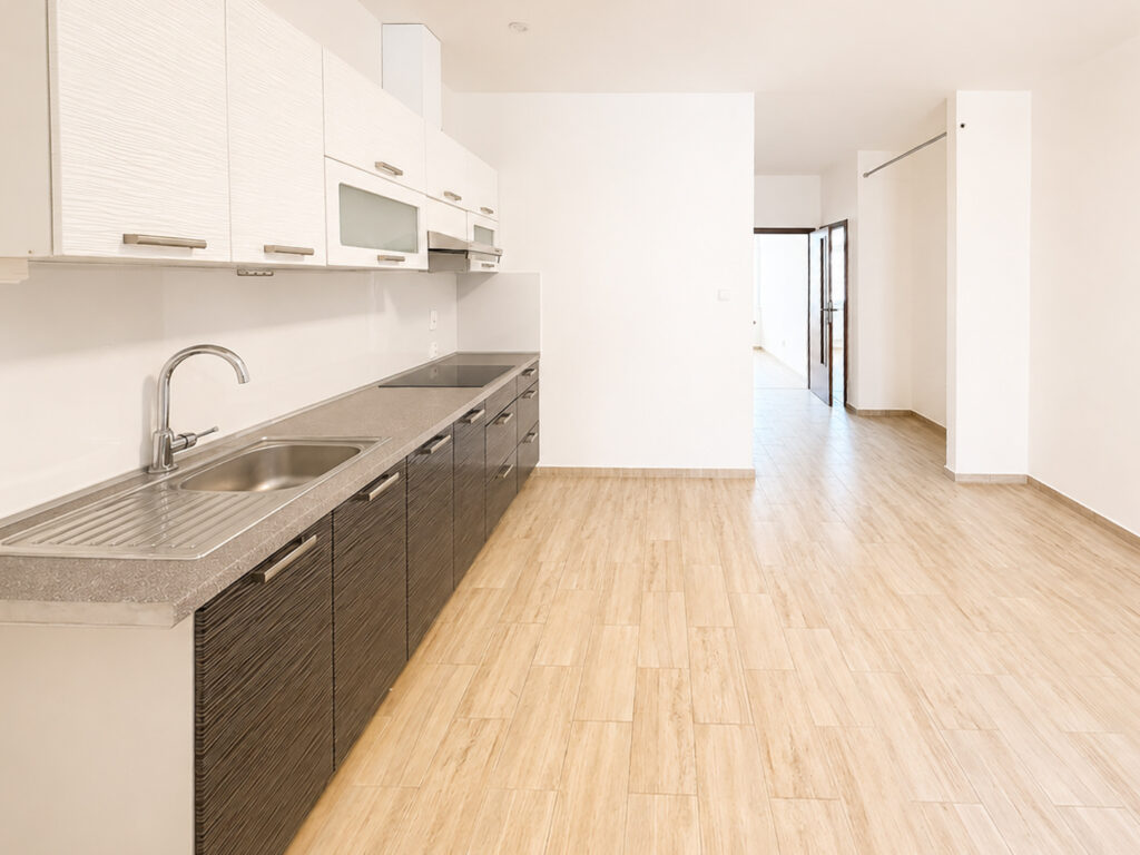 Pronájem bytu 3+1 68 m² Borská